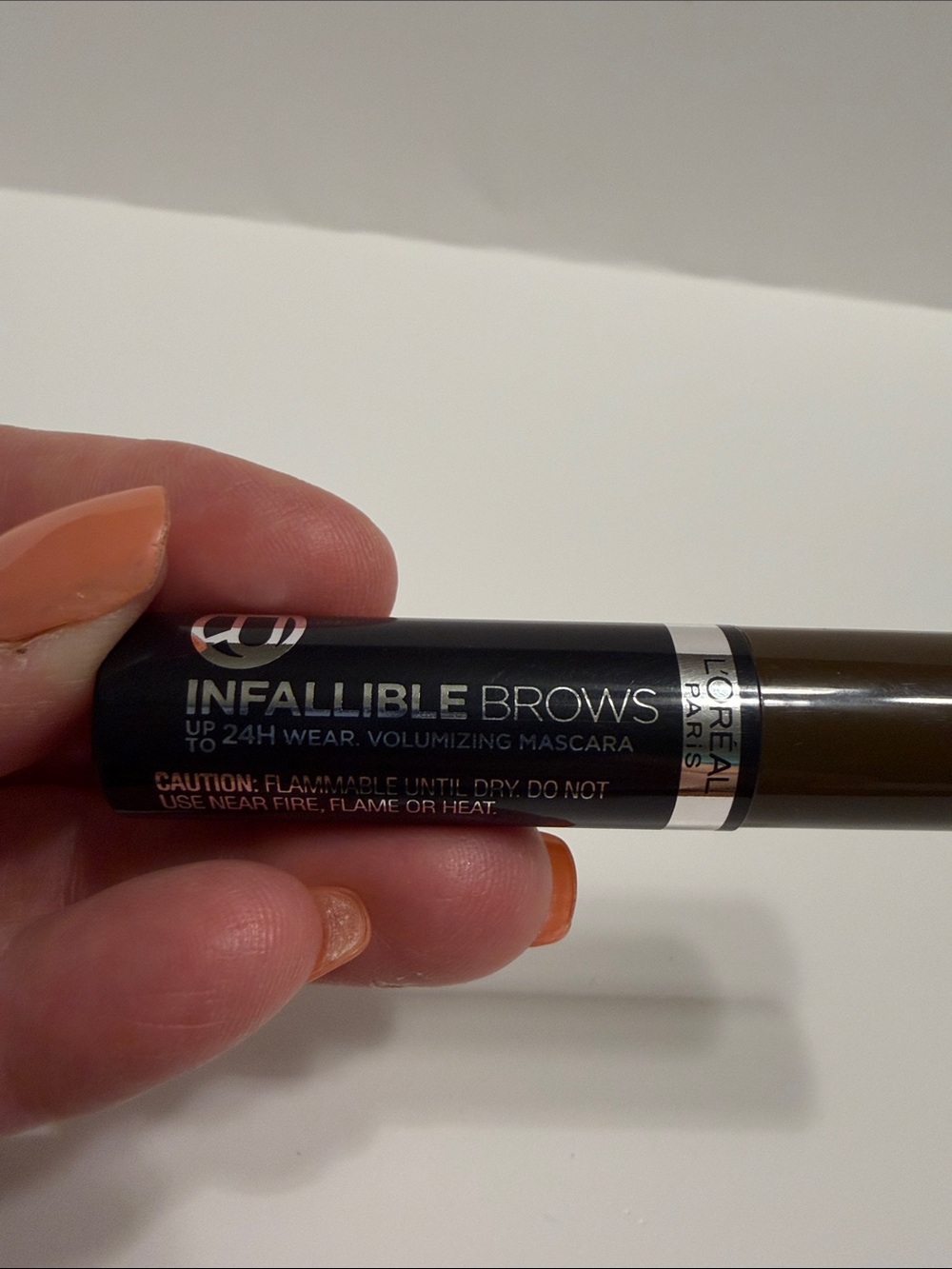 L'Oreal Infallible Brows Volumizing Brow Mascara - Dark Brown